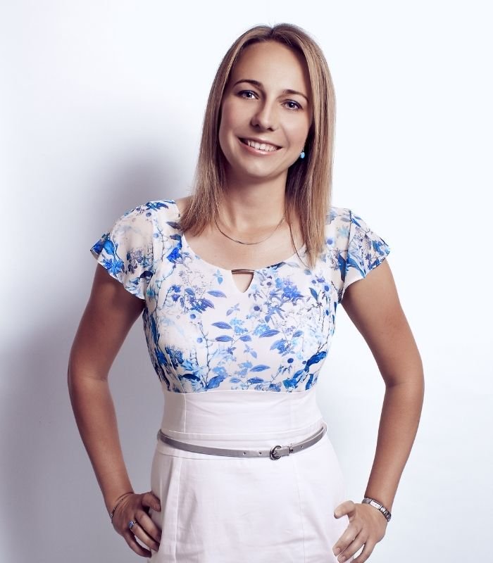 DR. Zuzana Procházková